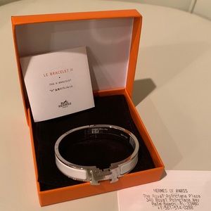 Hermes clic  H bangle 💯 authentic w receipt. EUC